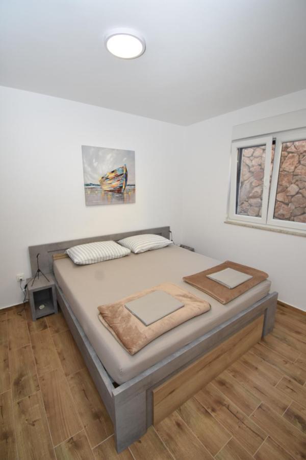 Apartman Bela Tisno Eksteriør bilde
