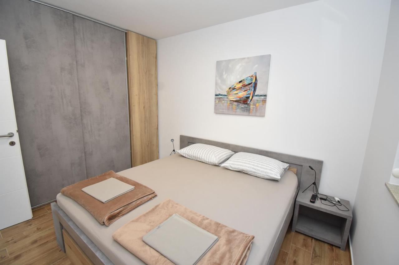 Apartman Bela Tisno Eksteriør bilde