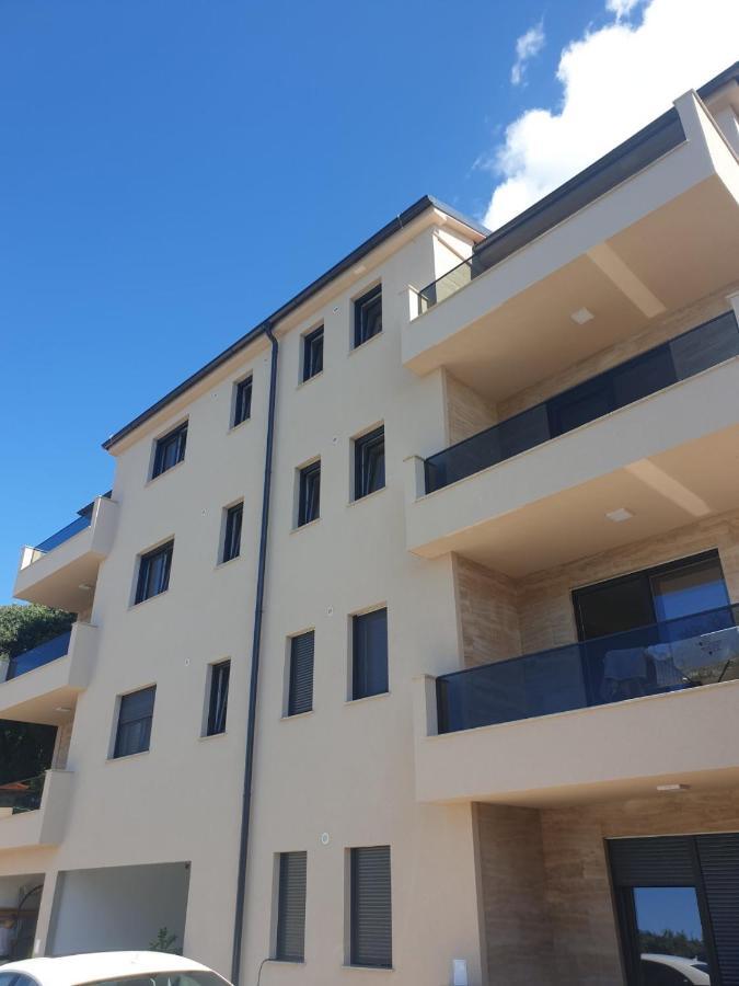 Apartman Bela Tisno Eksteriør bilde